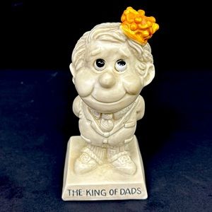 Vintage RUSS BERRIE kitsch “The King Of Dad’s “ hard plastic figure